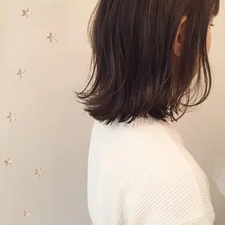 ミディアム カラー 市川 千夏のヘアスタイル