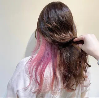 ロング 伊藤 玲衣のヘアスタイル