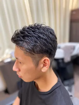 ショート KUTSUKAKE YUTOのヘアスタイル
