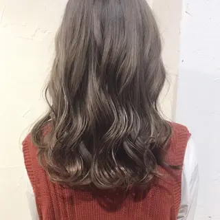 ロング カラー マルヤマ リナの眉毛・アイブロウイメージ