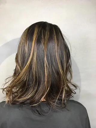 ミディアム カラー くまがい みゆ【edge.】のヘアスタイル