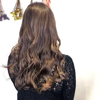 ロング カラー 小顔レイヤー/ ベージュ🤍Rieのヘアスタイル