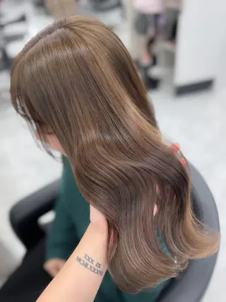 セミロング カラー ヘアアレンジ 縮毛矯正🤍 盛れるボブ/ひかりのヘアスタイル