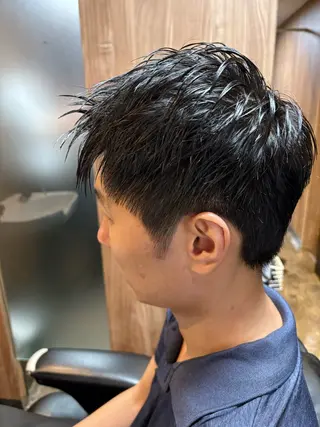 ミディアム メンズ 山道 啓介のヘアスタイル