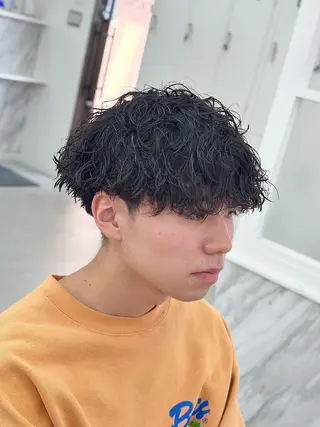 パーマ メンズ KanedaRio パーマ/フェードのヘアスタイル