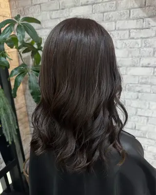 カラー Earth/A あやみのヘアスタイル