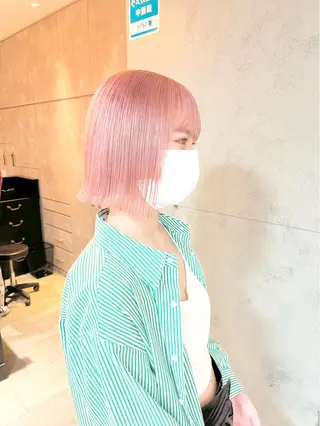 ショート カラー 🫧艶ダブルカラー ブリーチ🫧トモヤのヘアスタイル