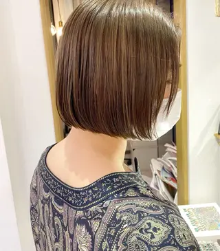 ショート レイヤーカット /透明感カラー西田のヘアスタイル