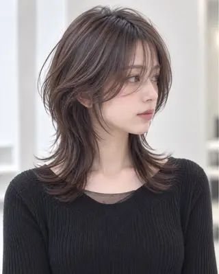 ミディアム カラー 久木原 ゆりのヘアスタイル