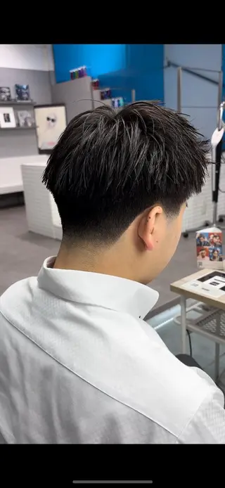 メンズ 【メンズ特化】テーパ ーフェード×パーマのヘアスタイル