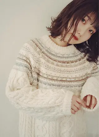 ミディアム カラー 市川 千夏のヘアスタイル