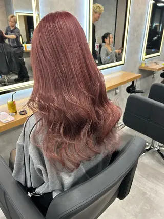 ロング カラー パーマ ヘアアレンジ 透明感ブリーチカラー 🌈TOMOHIROのヘアスタイル