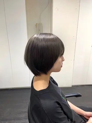ショート カラー 透明感カラー✧︎*。 細田 碧のヘアスタイル