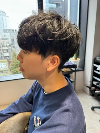 ミディアム パーマ メンズ 似合う髪型見つけます AYAKAのヘアスタイル