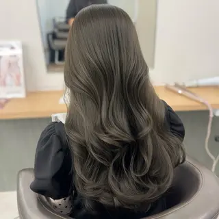 ロング カラー ブリーチなし/レイヤ ー特化🌈Tommyのヘアスタイル
