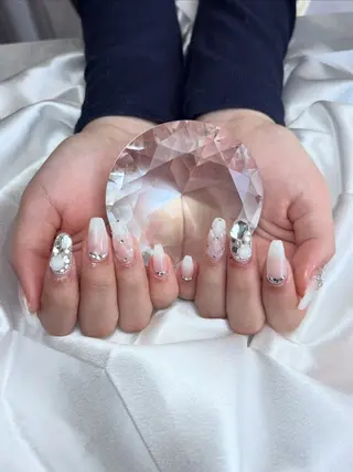 ネイル Yuna 𝝑𝝔*.+゚のネイルデザイン