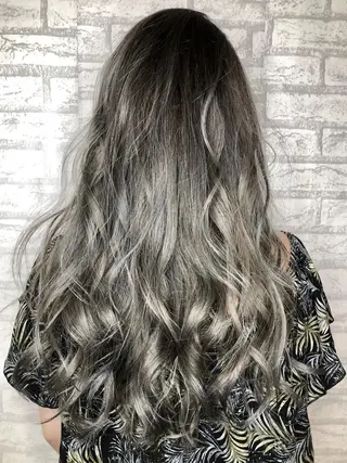 ロング カラー 美髪・艶髪特化美容師 RYOJIのヘアスタイル