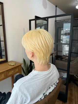 ショート カラー メンズ 🫧艶ダブルカラー ブリーチ🫧トモヤのヘアスタイル