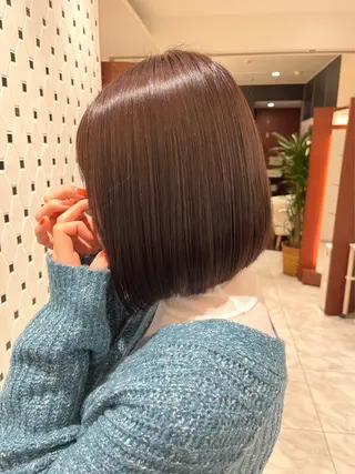 ミディアム コテ巻きパーマ💙 シノヤユイのヘアスタイル