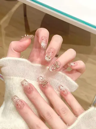 ネイル T. Leeのネイルデザイン