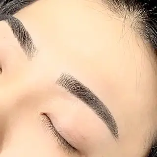 アイブロウ iolo/ 吉谷のマツエク・マツパデザイン