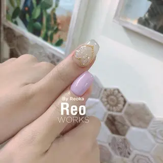 ミディアム ネイル Blowe ニュアンスのネイルデザイン