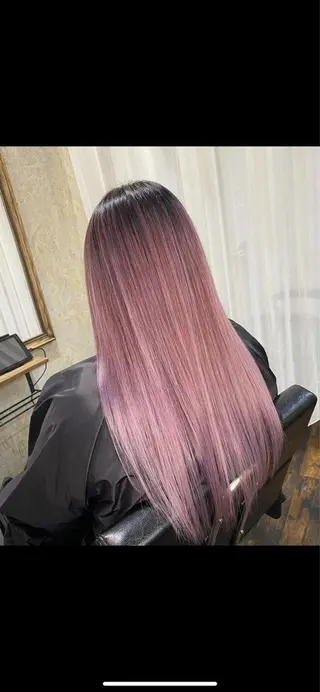 ロング カラー Tsuyoki .のヘアスタイル