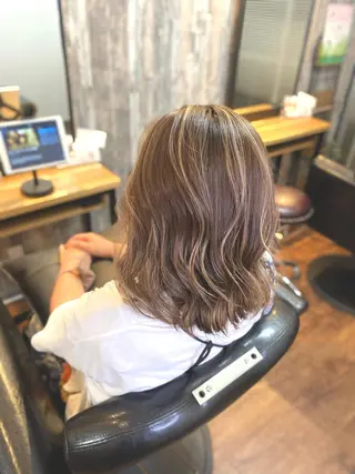 ミディアム カラー Luzir⭐︎ GEN⭐︎のヘアスタイル
