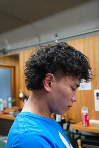 パーマ メンズ 関 晃哉のヘアスタイル