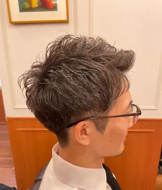 ショート パーマ メンズ 【24時まで営業✨】 吉本 成樹のヘアスタイル
