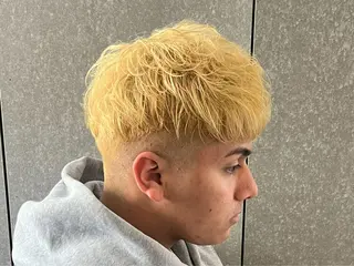 ショート カラー メンズ 福田 世奈のヘアスタイル