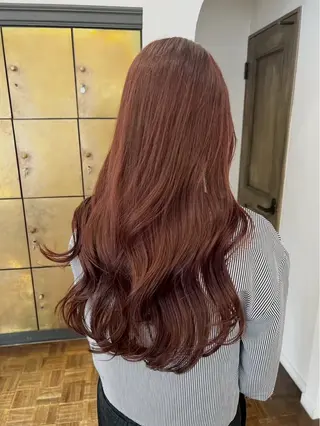 ロング カラー 森 彩夏のヘアスタイル