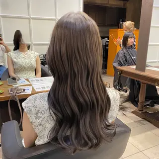 ロング カラー 透明感カラー🌿 グレージュ🐺陽介のヘアスタイル