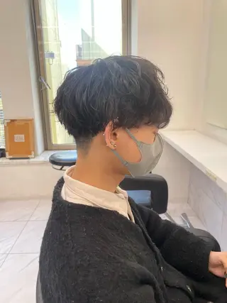 ミディアム カラー 抜け感レイヤー︴ ニュアンスカラーのヘアスタイル