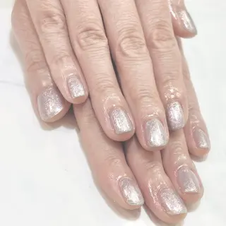 ネイル TIARA💎 MOEのネイルデザイン
