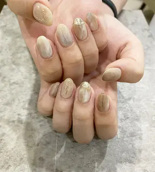 ネイル 板垣 綾乃のネイルデザイン