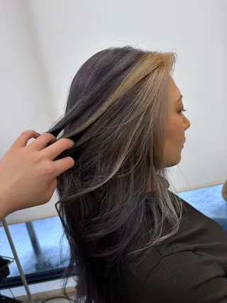 ロング カラー 鈴木 ちさきのヘアスタイル