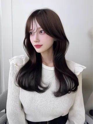ロング 栁原 舞琴のヘアスタイル