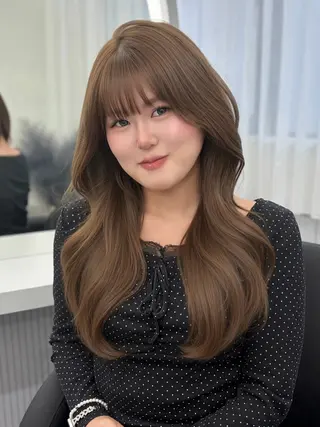 ロング かもみゆ/ブラウン /ベージュ/髪質改善のヘアスタイル