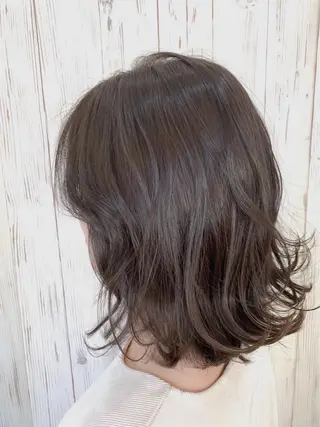 カラー arisa .のヘアスタイル