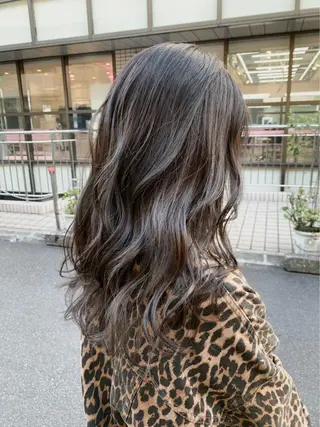 セミロング カラー 韓国系レイヤー特化 hiroのヘアスタイル