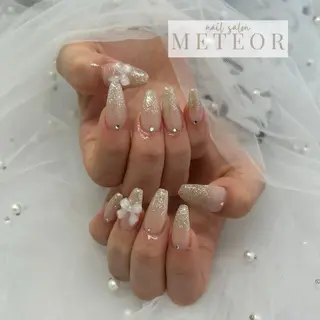 ネイル METEOR💫 staffのネイルデザイン