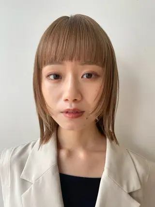 ショート カラー 顔まわり🥨レイヤー /透明感/水口舞奈のヘアスタイル