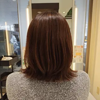 ミディアム ブルーテーフ西 凪沙のヘアスタイル