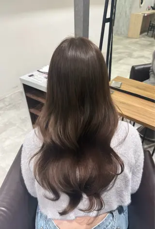 ロング カラー 紅都🫧 透明感水光カラーのヘアスタイル