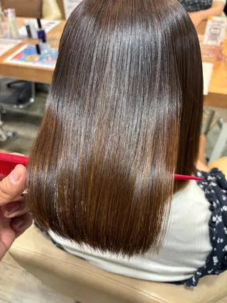 ミディアム 田中 胡桃のヘアスタイル
