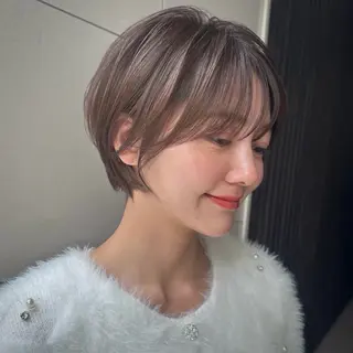 ショート カラー 内大久保 列夏のヘアスタイル