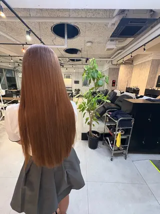 ロング カラー 佐藤 郁のヘアスタイル