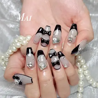 ネイル 🦋 Queenieのネイルデザイン
