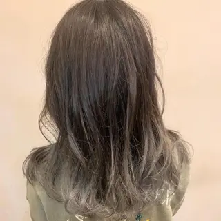 セミロング ★SEIGA ★のヘアスタイル